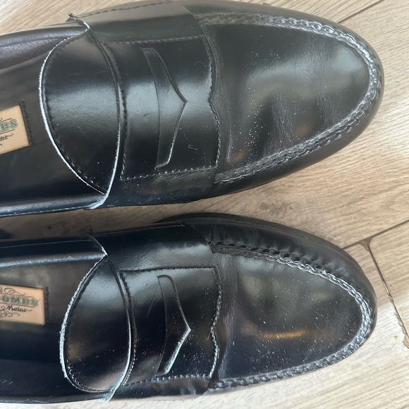 J.L. Coombs Men\'s Shiny Black Leather Slip-On penny loafers main image 8